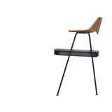 675 armchair Robin Day Case