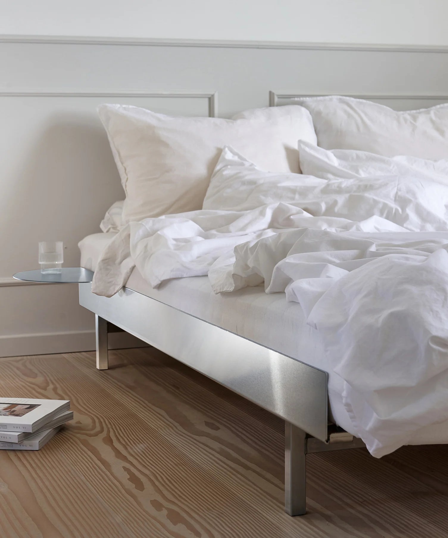 Moebe Bed Stainless Steel - Tea and Kate