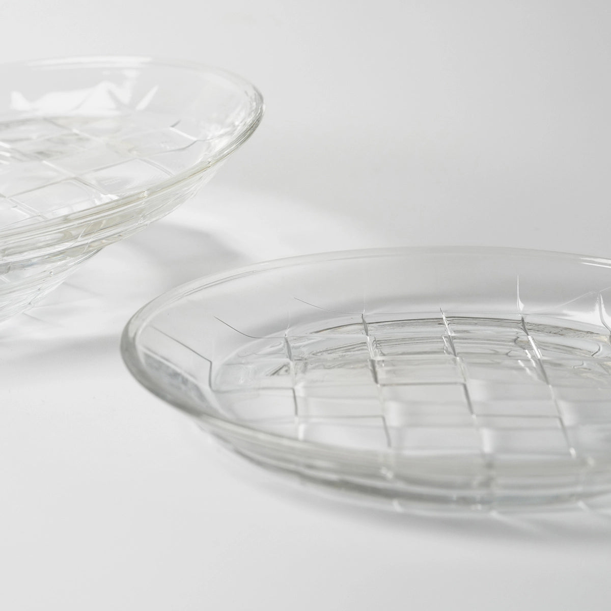HMM Woven Plate Clear - Tea and Kate