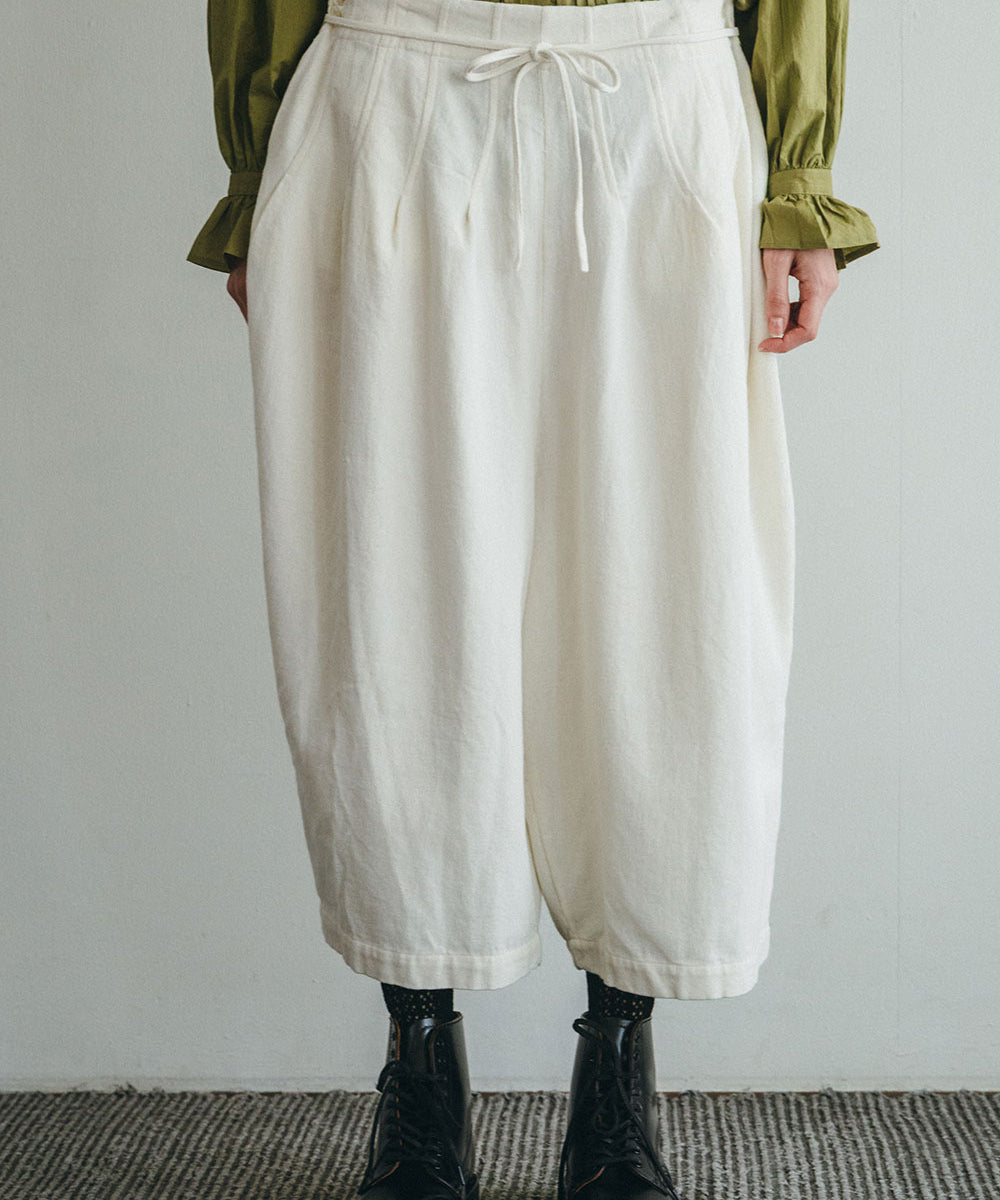 Fog Linen x Mii Thaii Anant Tuck Pants Off White - Tea and Kate
