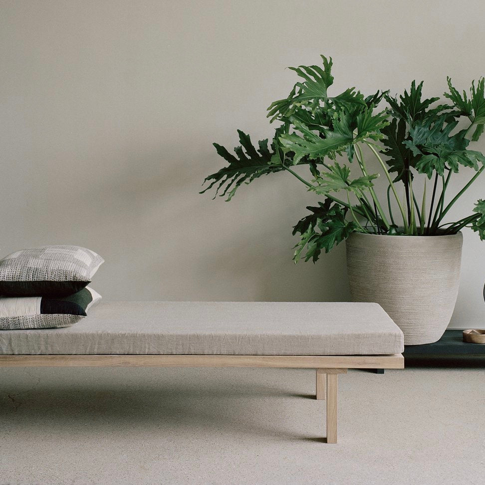 KR180 | Daybed - Tea and Kate