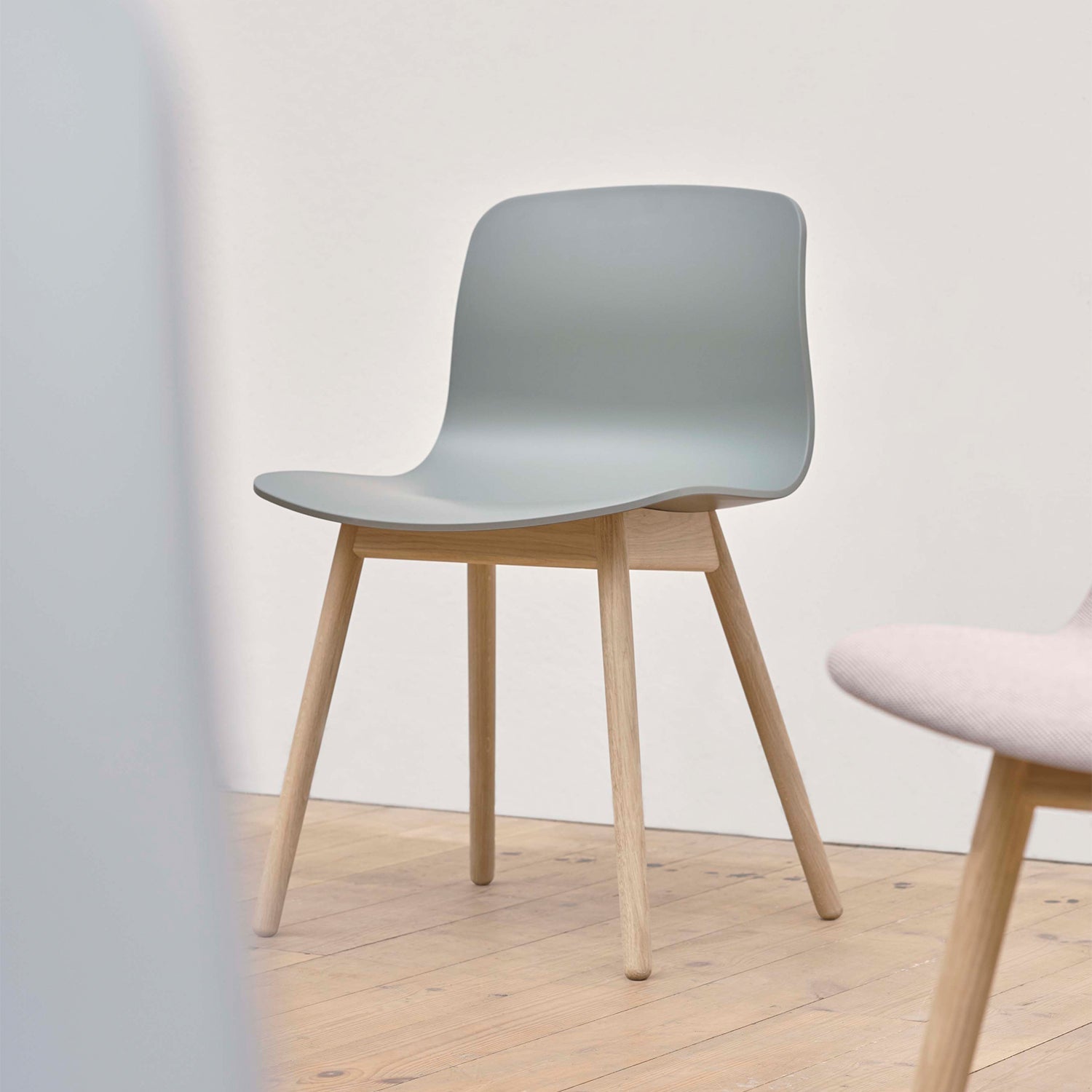 AAC 12 Chair - Tea and Kate