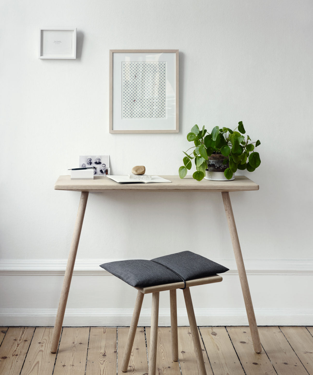 Georg desk solid oak - Tea and Kate