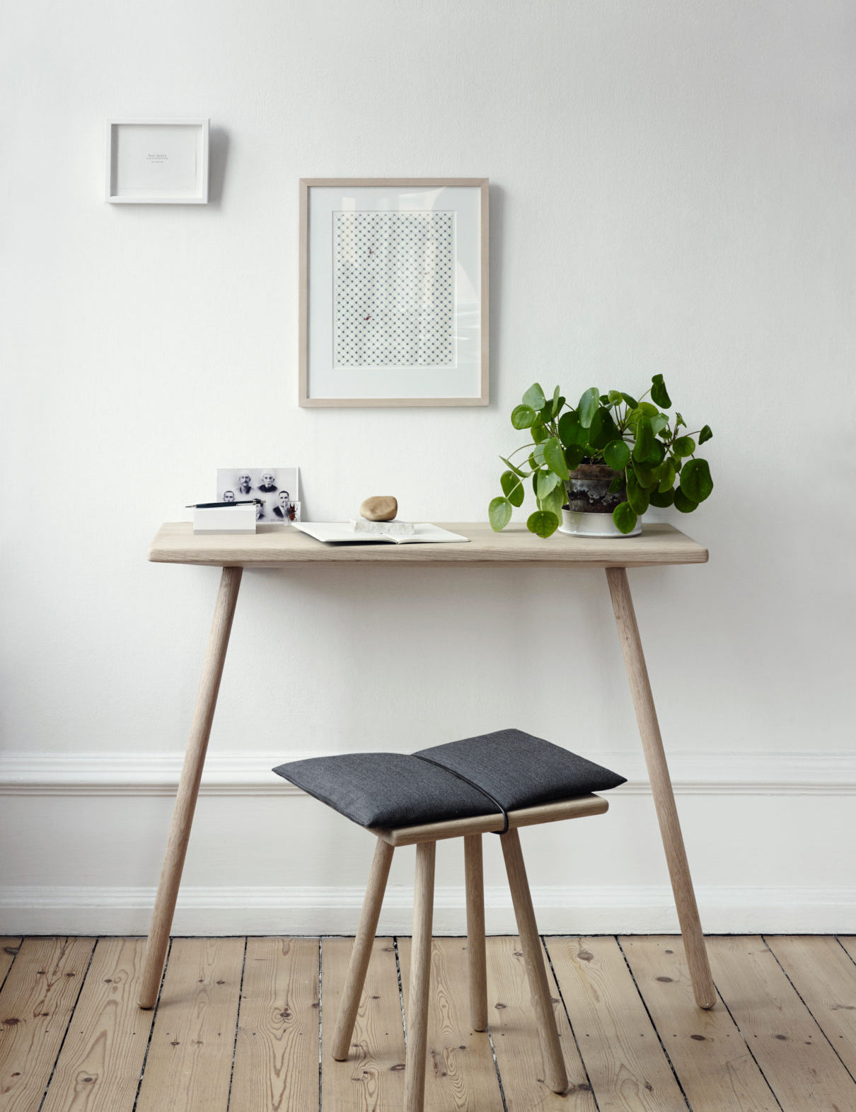 Georg desk solid oak - Tea and Kate