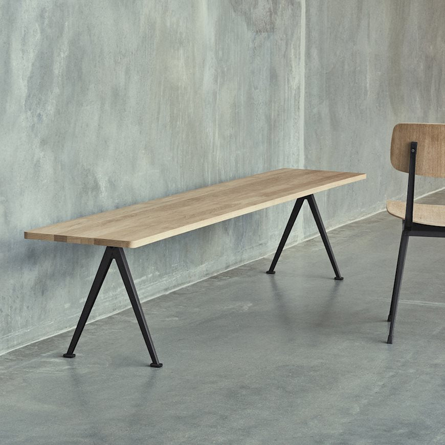 Pyramid Bench 12 - Tea and Kate